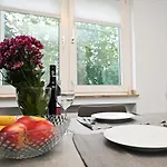Apartment & Aparts Am Schloss Park *