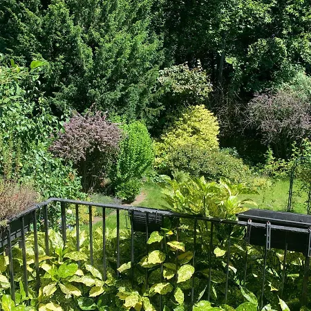 Ferienwohnung & Aparts Am Schloss Park *