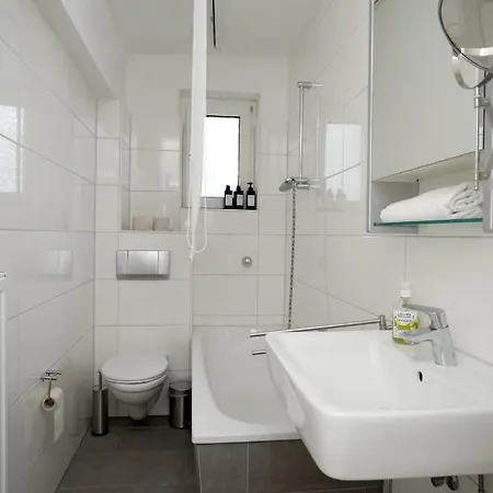 & Aparts Am Schloss Park Apartment *