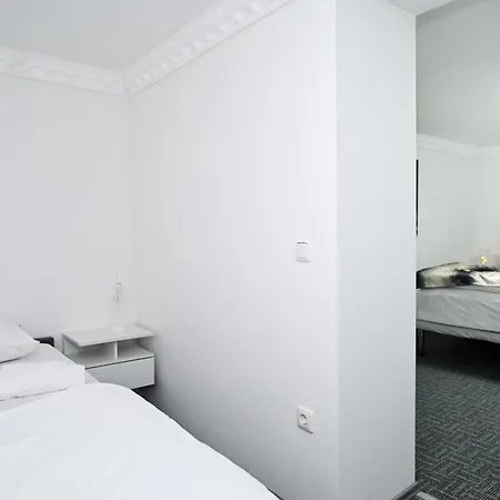 Apartment & Aparts Am Schloss Park *