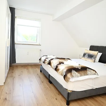 & Aparts Am Schloss Park Apartment *