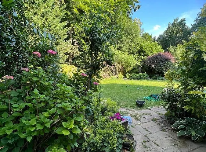 & Aparts Am Schloss Park Apartmán Essen