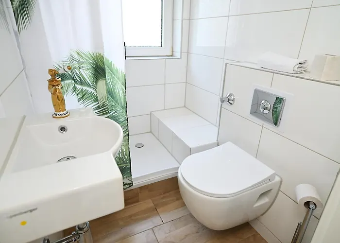 & Aparts Am Schloss Park *